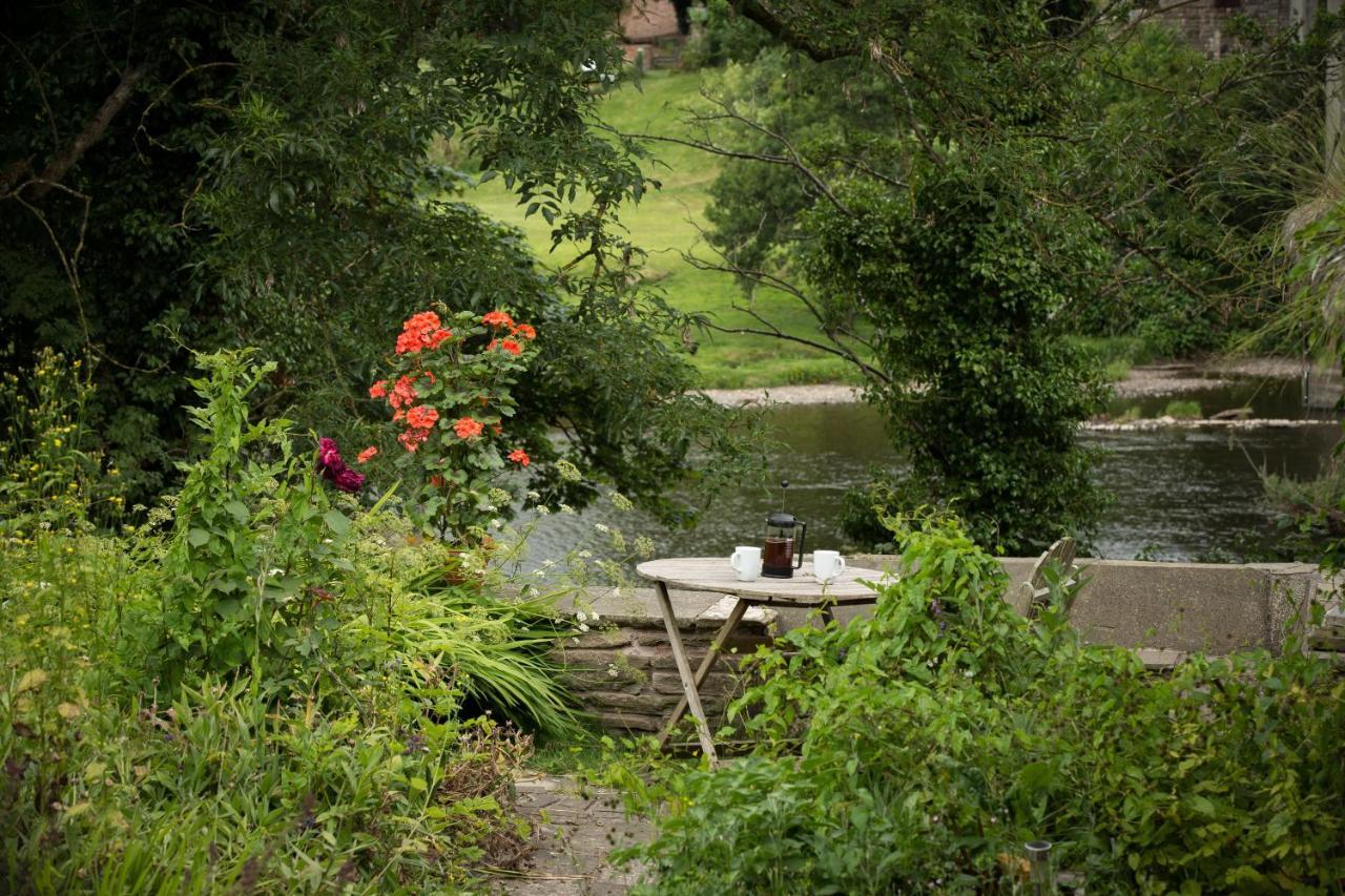 The Bridge Hay Bed & Breakfast เฮย์-ออน-วาย ภายนอก รูปภาพ