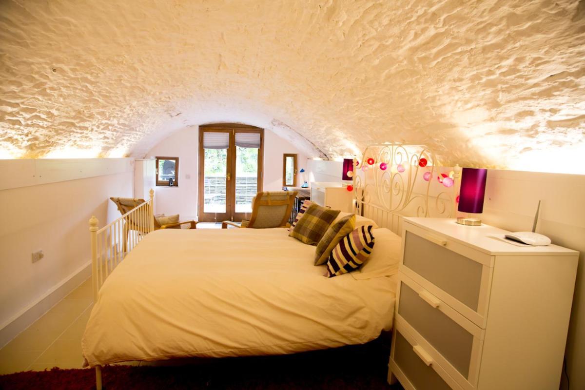 The Bridge Hay Bed & Breakfast เฮย์-ออน-วาย ภายนอก รูปภาพ